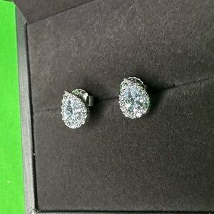 925 Sterling Silver Zircon Teardrop Shape Earrings